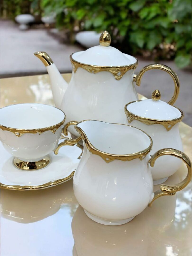 Timeless elegance tea set of 15 Peices - Image 3