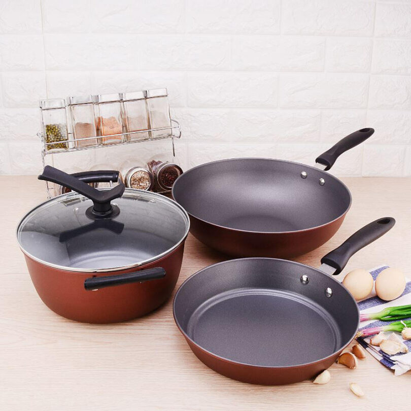 Imported nonstick cookware gift pack