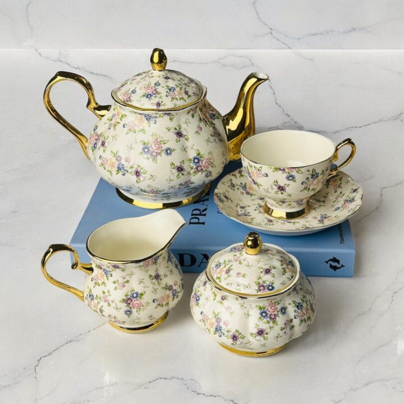 Secret garden love - 75 Peices dinner set with golden handles - Image 5