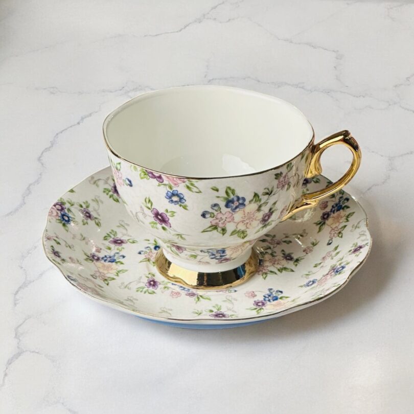 Secret garden love - 75 Peices dinner set with golden handles - Image 4