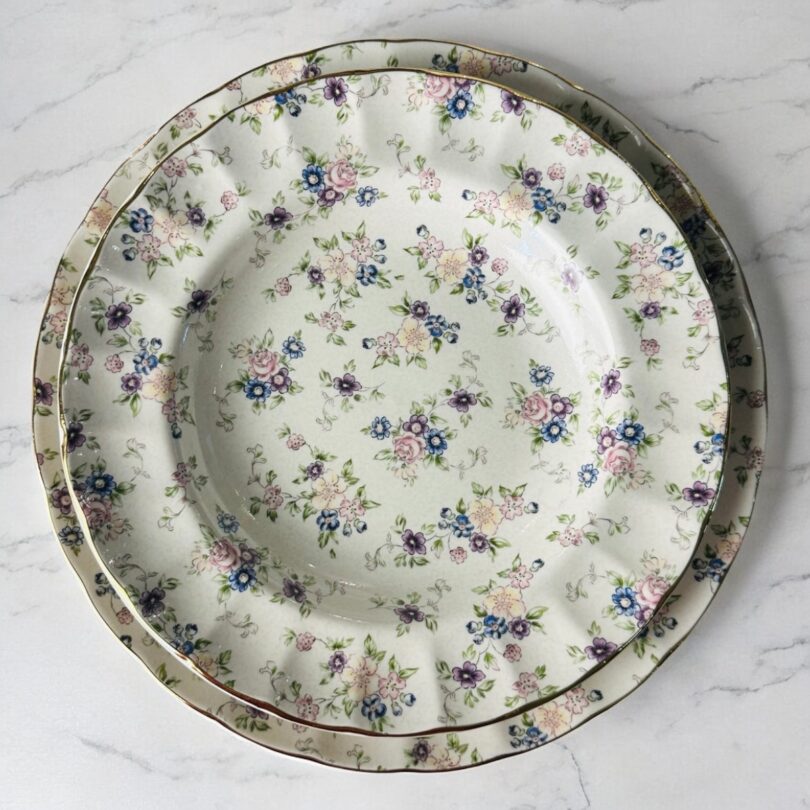 Secret garden love - 75 Peices dinner set with golden handles - Image 2