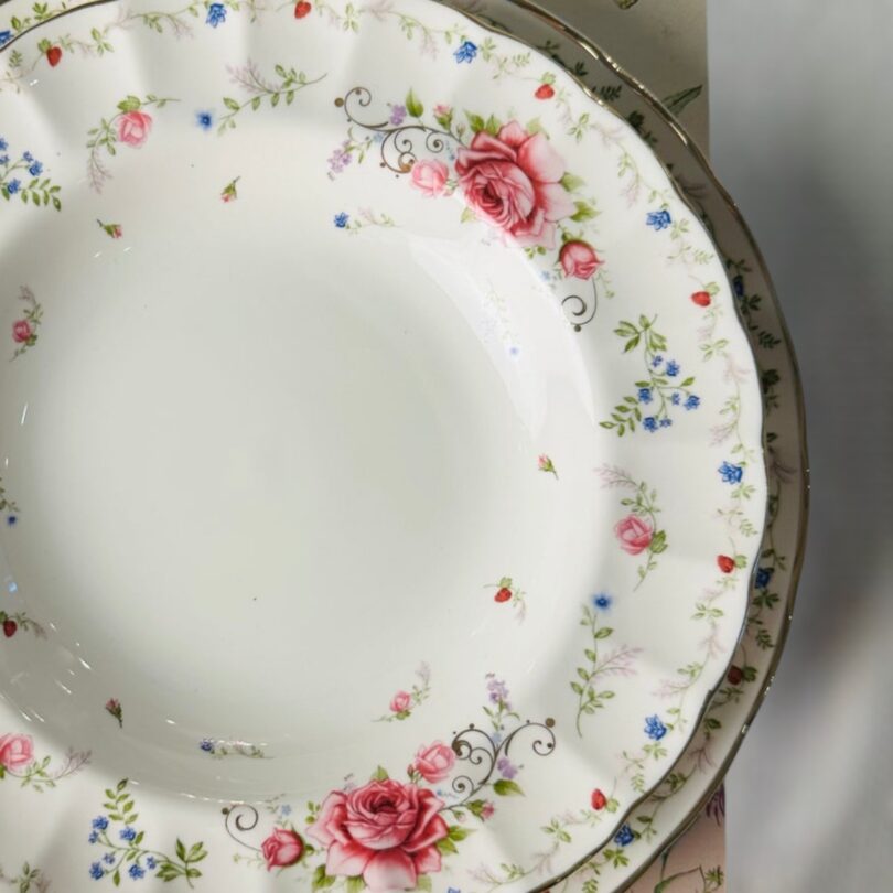 Elegant pink floral breakfast set - Image 3